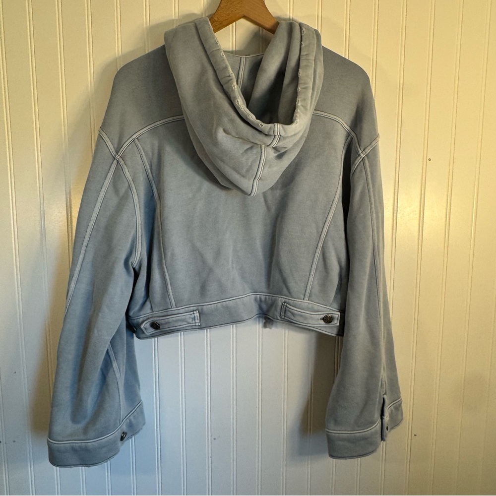Free People Dreamers Cropped Distressed Jacket Washed Blue Women’s Size Small - Picture 8 of 15